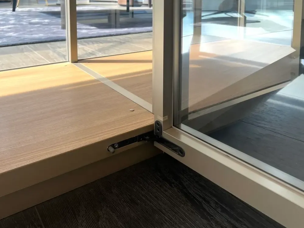 Sale Armadio design con Quattro ante modello Fitted di Armadi