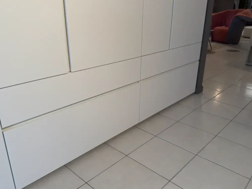 Armadio di modello Graphic in laccato opaco con sconto -30%^Caccaro Sale