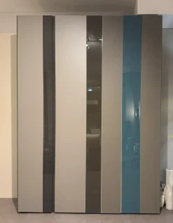 Armadio di modello Groove now in vetro con sconto -30% Armadi