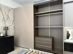 Voltan Armadio di modello Line burberry in laccato opaco con sconto -45%- Armadi