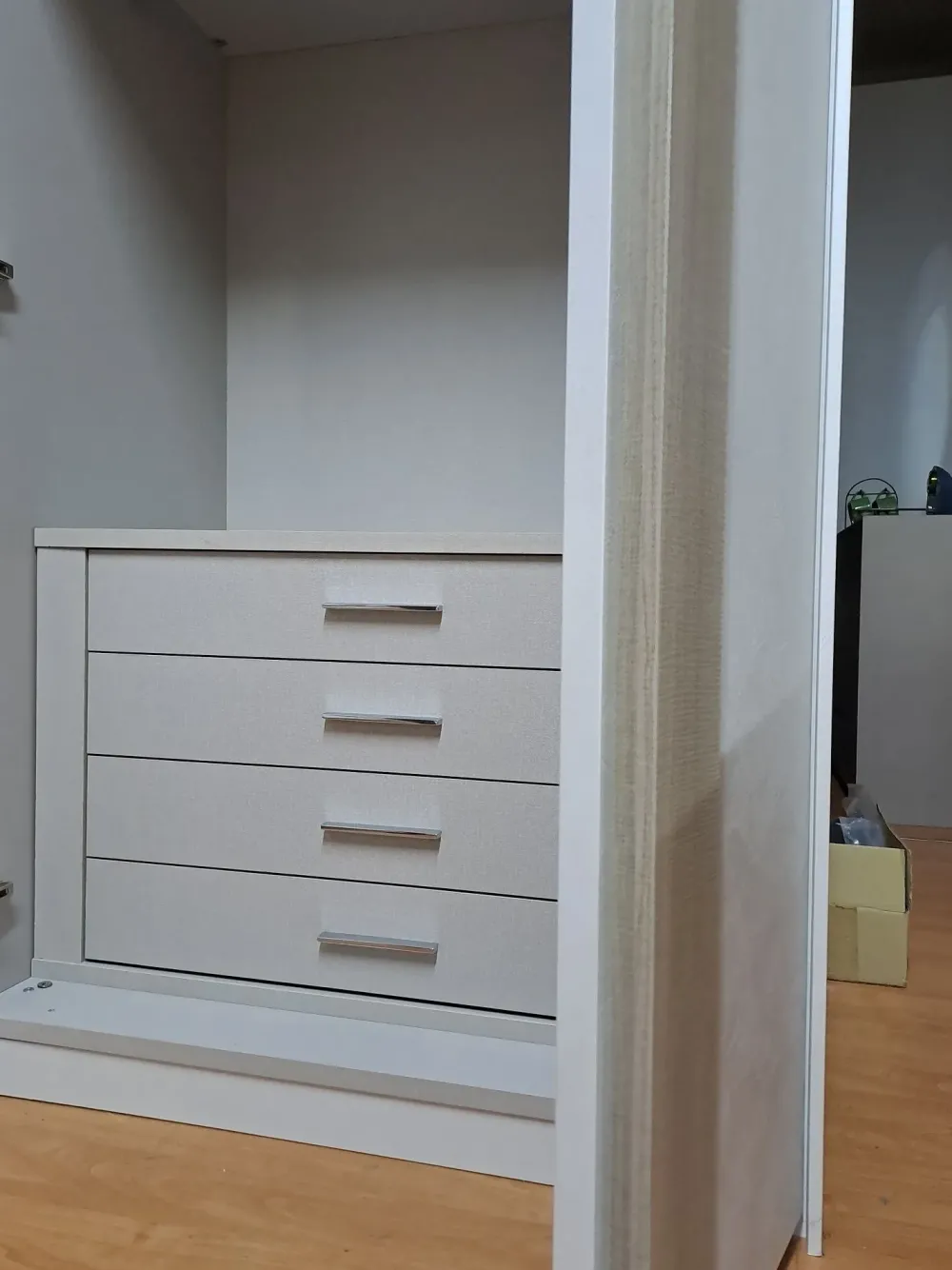 Armadio Format a otto ante a prezzo Outlet^S75 Sale