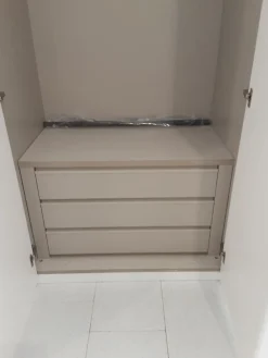 Veneran Armadio Gola realizzato in laccato opaco di scontato --5525%- Armadi