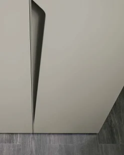 Armadio in laccato opaco Drop a marchio scontato^Tomasella New