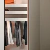 Clearance Armadio in laccato opaco Manhattan a marchio scontato -25% Armadi