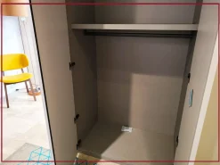 Outlet Armadio in legno Gola a marchio scontato -25% Armadi