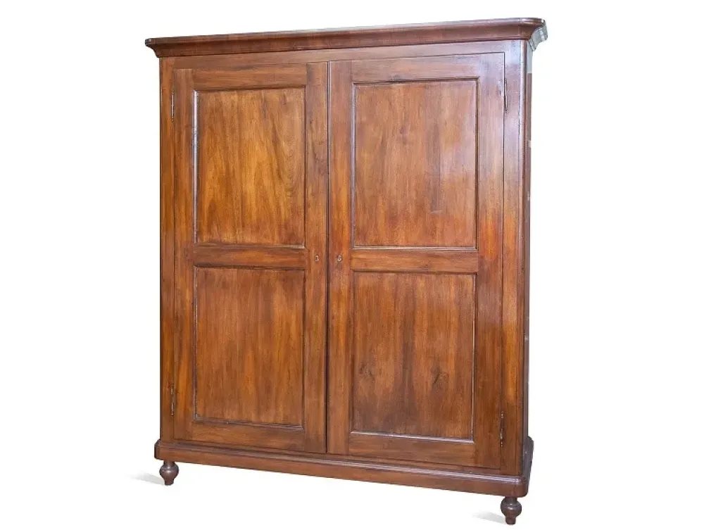 Outlet Armadio in stile arte povera con un ribasso imperdibile Antiquariato