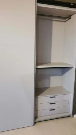 New Armadio moderno Liscio 2 settori  con uno sconto imperdibile Armadi