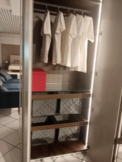 Armadio moderno Meg con un ribasso imperdibile^Presotto Outlet