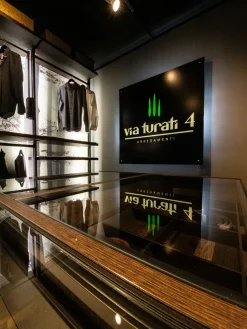 Moretti Compact Camerette Armadio moderno Omnia virgo Moretti compact con uno sconto imperdibile- Armadi