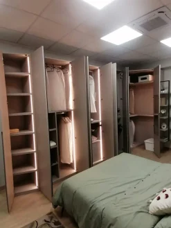 Orme Armadio scontato 47% modello Filo di- Armadi