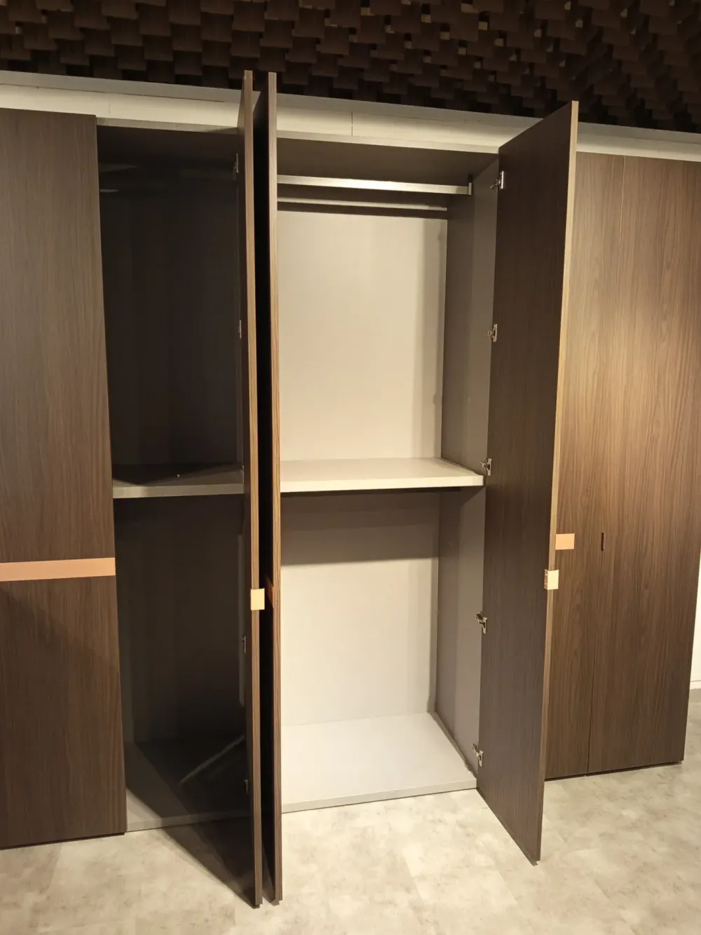 Sale Armadio scontato 53% modello Armadio maronese thea di Armadi