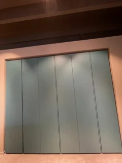 Outlet Armadio Text realizzato in laccato opaco di scontato -40% Armadi