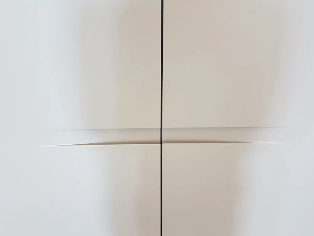 Discount Armadio Vela realizzato in laccato opaco di scontato -25% Armadi