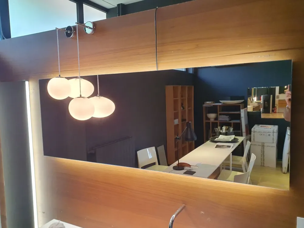 Clearance Arreda il tuo bagno con il mobile e lo specchio in offerta! Affrettati! Mobili Bagno Sospeso