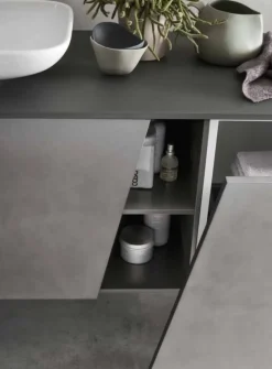 Arcom Arreda il tuo bagno con l'elegante E.ly in offerta outlet.- Mobili Bagno Sospeso