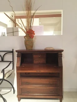 Online Arreda il tuo soggiorno con la Cassettiera madia di a prezzo scontato! Madie