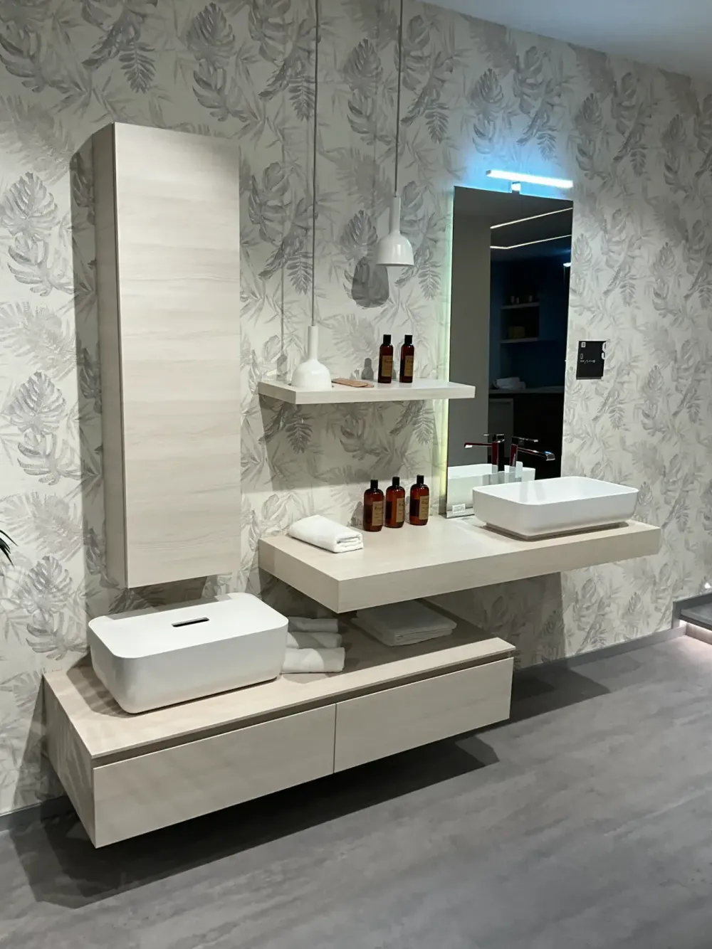 Scavolini Arredamento bagno: mobile Rivo a prezzi outlet- Mobili Bagno Sospeso