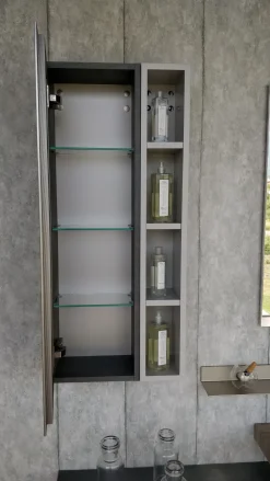 Arredamento bagno: mobile Monolith con forte sconto^Idealbagni Hot