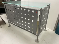 Medea Bancone per reception modello Reception  sero disegno in metallo ad un prezzo speciale- Arredo Ufficio