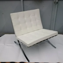Barcelona Poltrona - L.Mies Van Der Rohe -Produzione by Proiezione -Vari Colori^Collezione esclusiva Best
