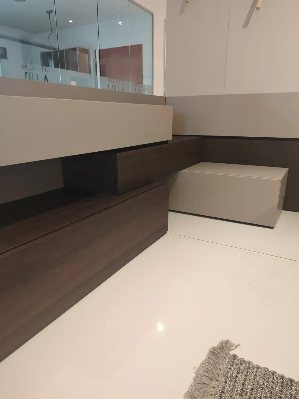 Pianca Camera da letto Filo con boiserie in legno a prezzo scontato- Camere Da Letto