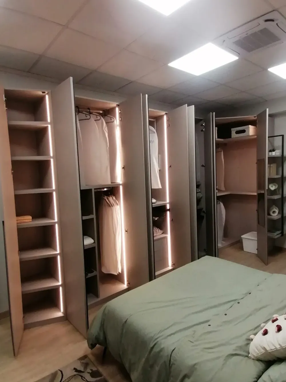 Orme Camera da letto Horizon in laminato a prezzo scontato- Camere Da Letto