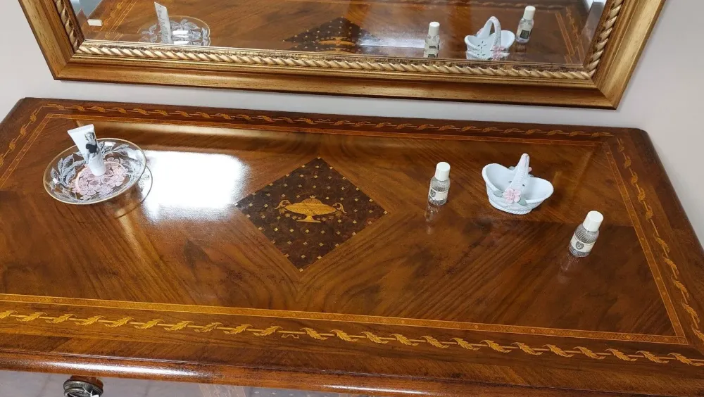 Artigianale Camera da letto in legno , luci e dettagli preziosi a prezzo scontato.- Camere Da Letto