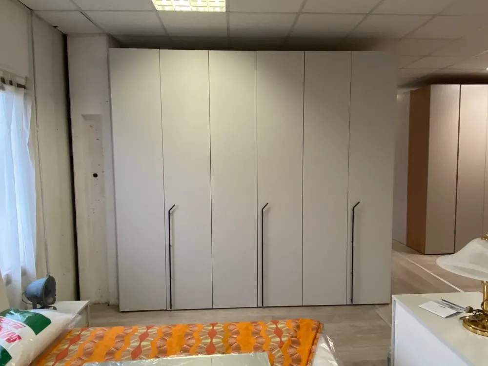 Camera da letto Light in laminato a prezzo ribassato^Orme Outlet