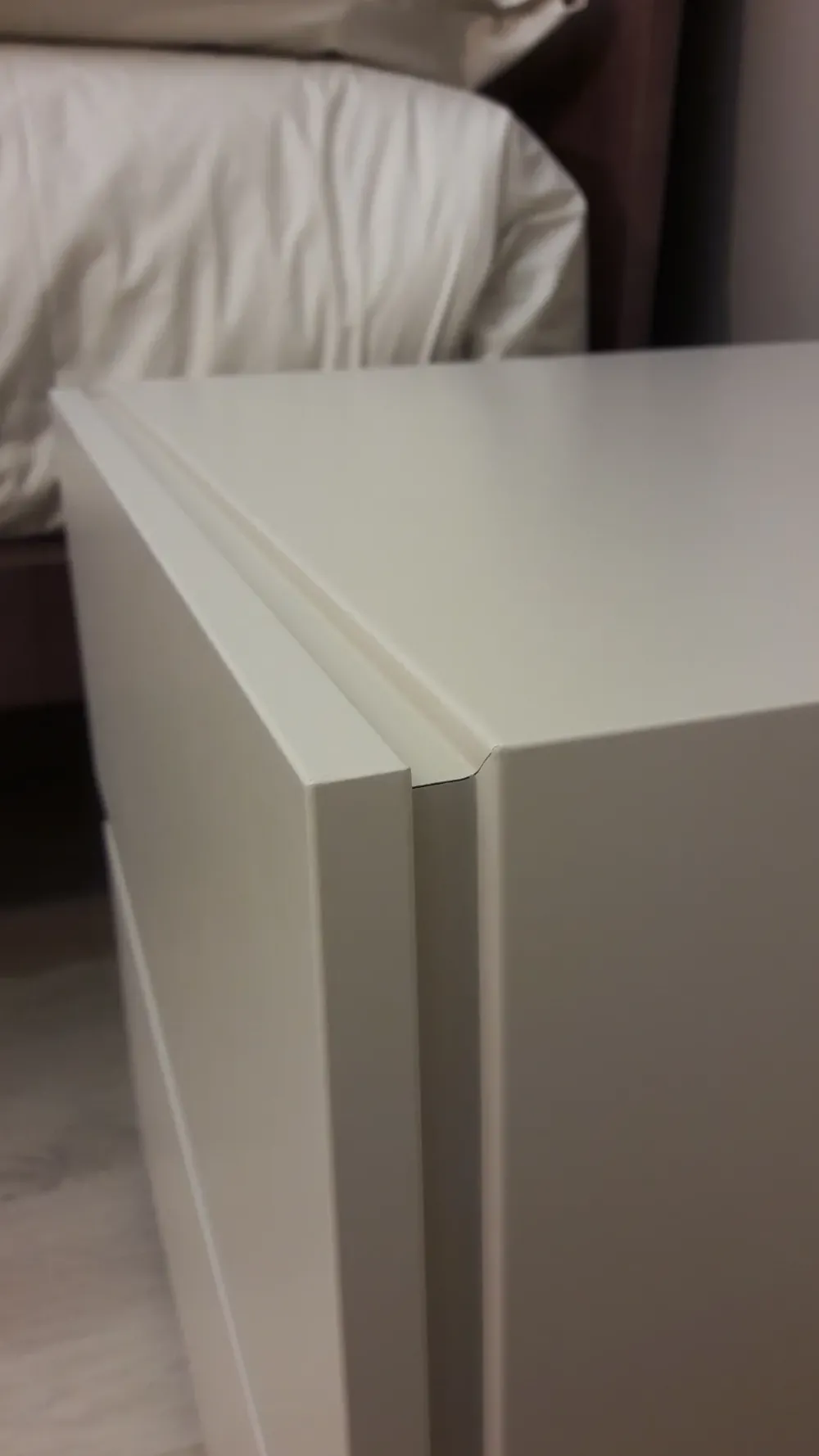 Camera da letto People in laccato opaco a prezzo Outlet. Un design moderno ed elegante per arredare la tua casa. Camere Da Letto