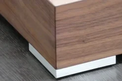 Distribuzione Grandi Marchi Camera Comodino logos su panca noce scontato del -50 %- Comodini