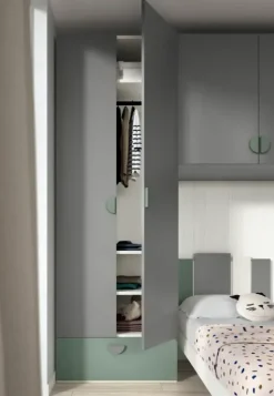 Discount Cameretta Cameretta moderna con armadio a ponte  letti a terra scontata Camerette