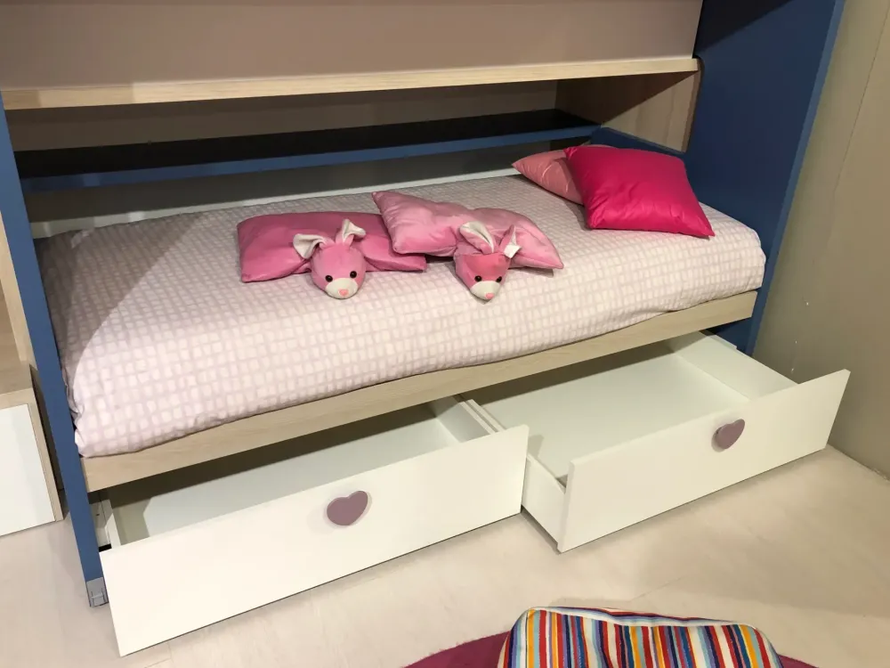Cameretta Merlino con letto a soppalco scorrevole in Offerta Outlet^Doimo CityLine