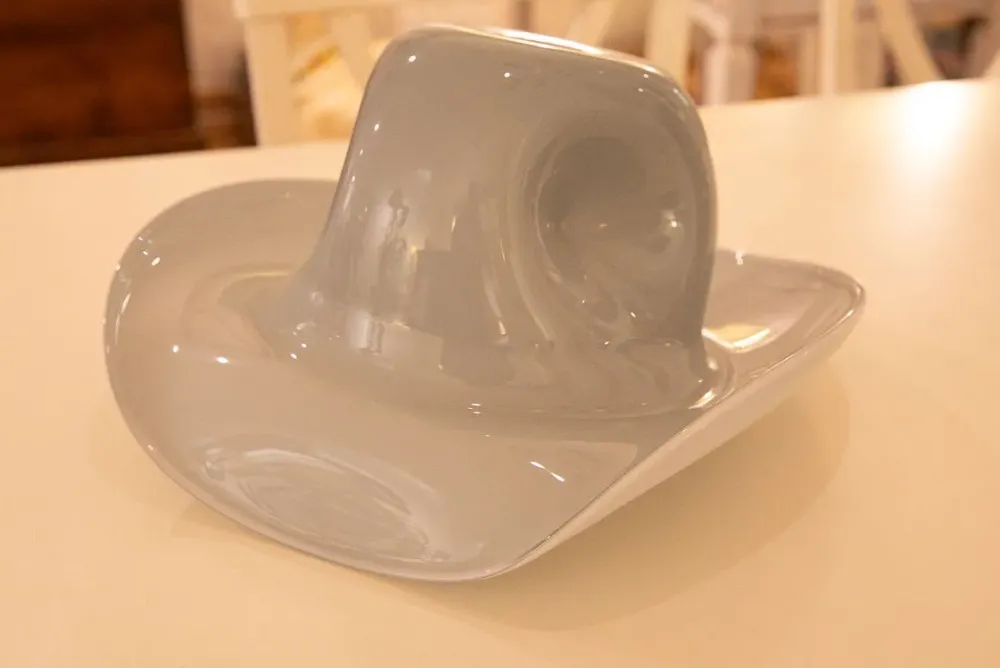 Artigianale Cappello in vetro di murano in stile design a prezzo ribassato- Oggettistica