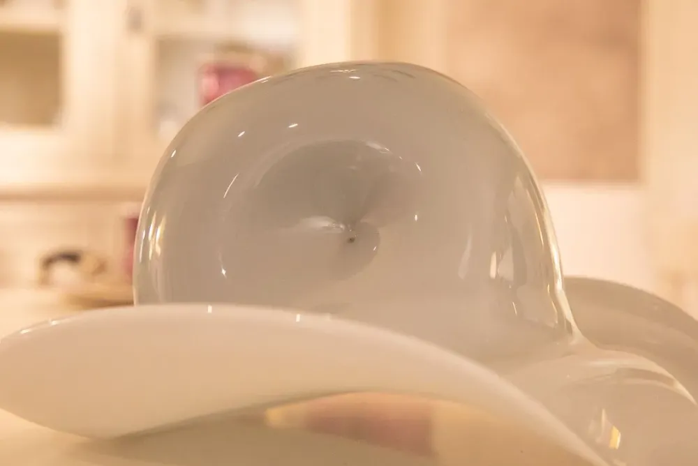 Artigianale Cappello in vetro di murano in stile design a prezzo ribassato- Oggettistica