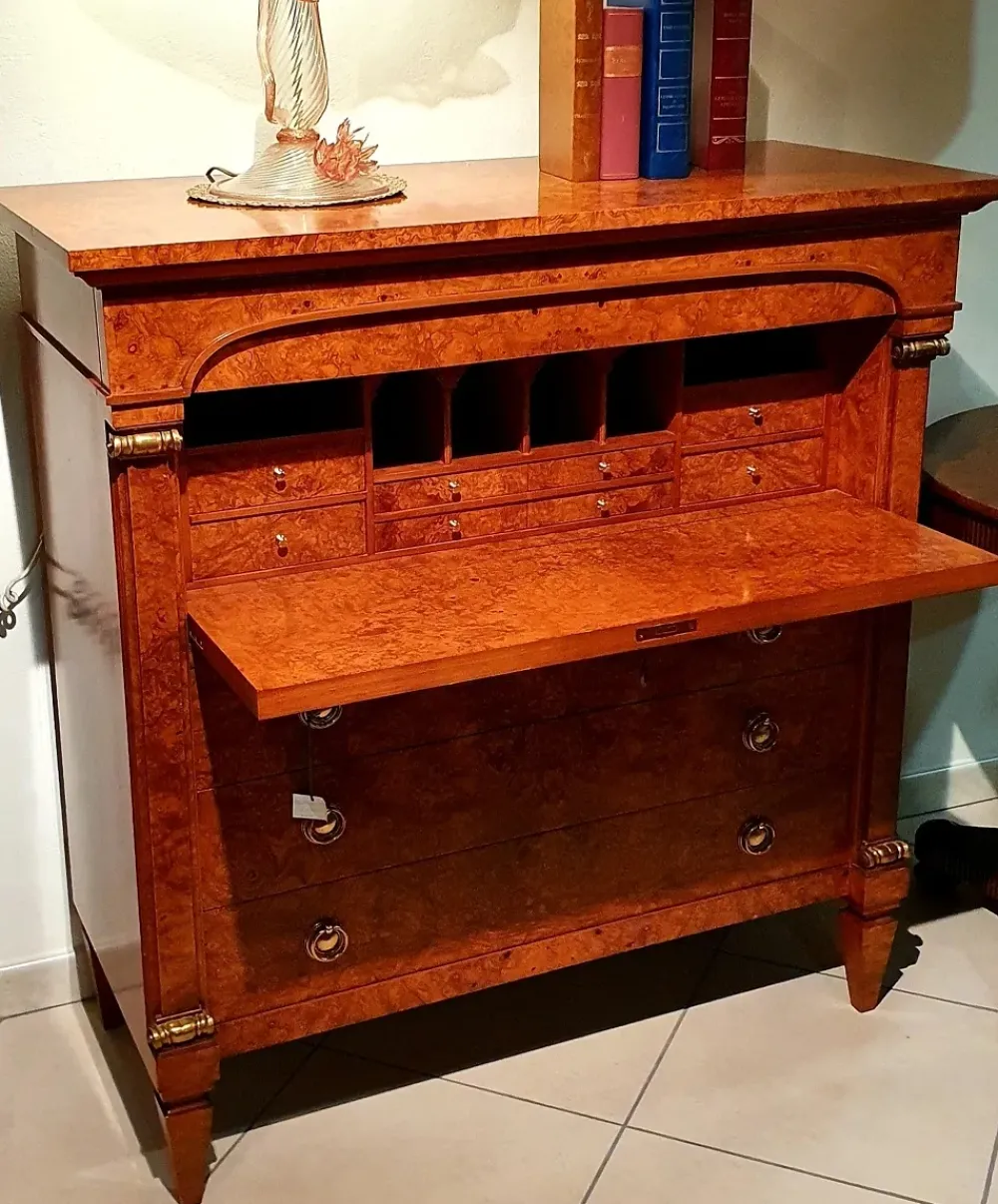 Artigianale Cassettiera Classica modello Stile direttorio in radica a marchio in Offerta Outlet- Cassettiere