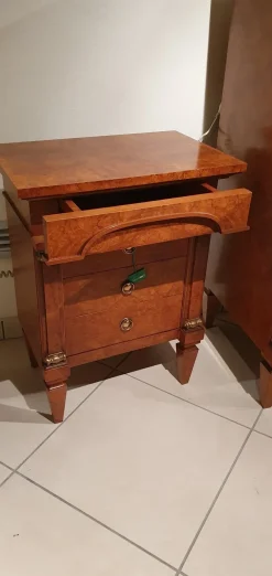 Artigianale Cassettiera Classica modello Stile direttorio in radica a marchio in Offerta Outlet- Cassettiere