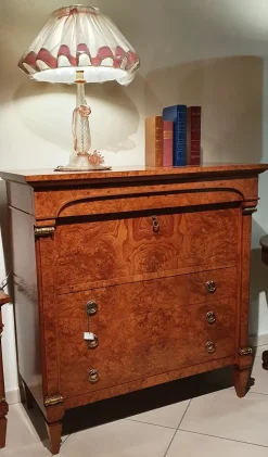 Artigianale Cassettiera Classica modello Stile direttorio in radica a marchio in Offerta Outlet- Cassettiere