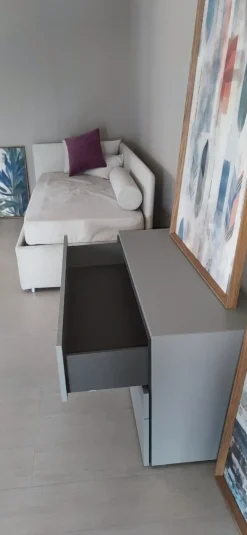 Caccaro Cassettiera Filnox per una camera Design a marchio scontata- Cassettiere