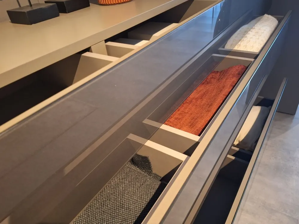 Cassettiera in Laccato lucido Air dresser in Offerta Outlet^Lago Clearance