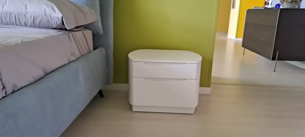 Outlet Cassettiera in Laccato opaco Ambra a prezzo scontato Cassettiere