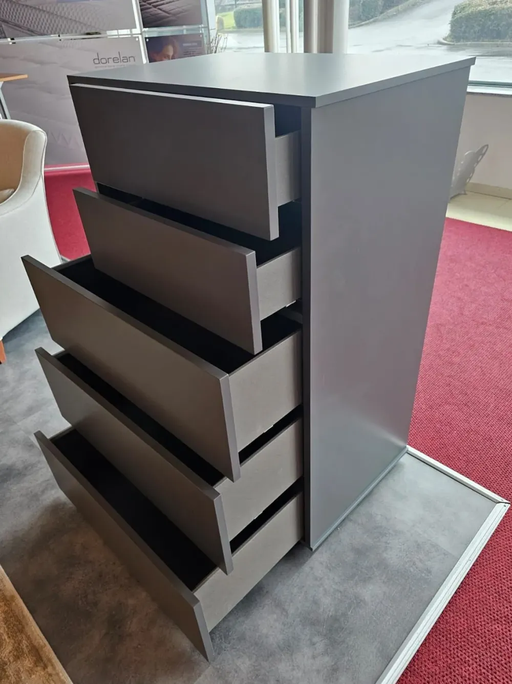 Clearance Cassettiera in Laccato opaco Theo a prezzo Outlet Cassettiere