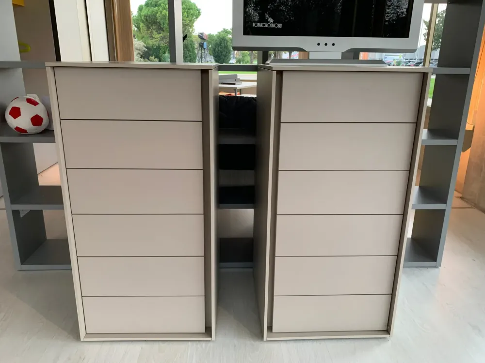 Cinquanta3 Cassettiera modello Bilbao in Laccato opaco in offerta- Cassettiere