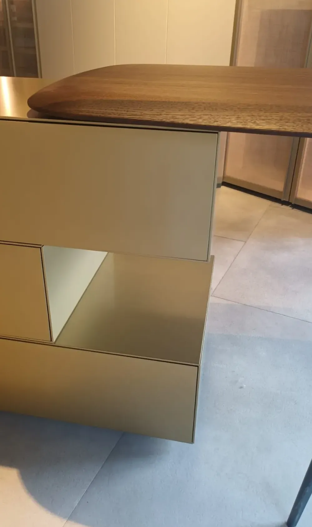 Cassettiera modello Comò con scrittoio girevole domino in Laccato opaco scontata^Sangiacomo Sale