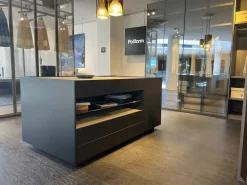 Poliform Cassettiera Set up  per una camera Design a marchio scontata- Cassettiere