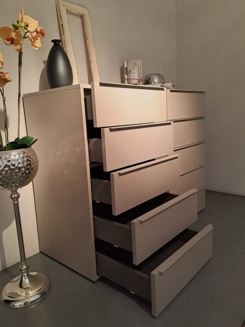 Clearance Cassettiera Spazio in Laccato opaco a prezzi outlet Cassettiere