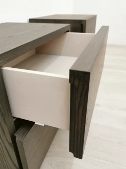 Comò e comodini Qube in legno a prezzo ribassato^Napol Hot