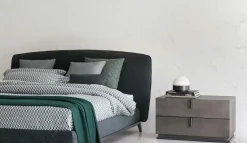 Flou Comodino Ari a marchio a prezzo riservato- Comodini