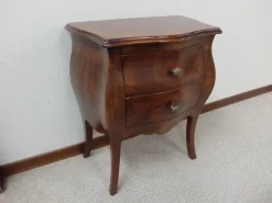 Comodino Bombato di a prezzo scontato^Fratelli Mirandola