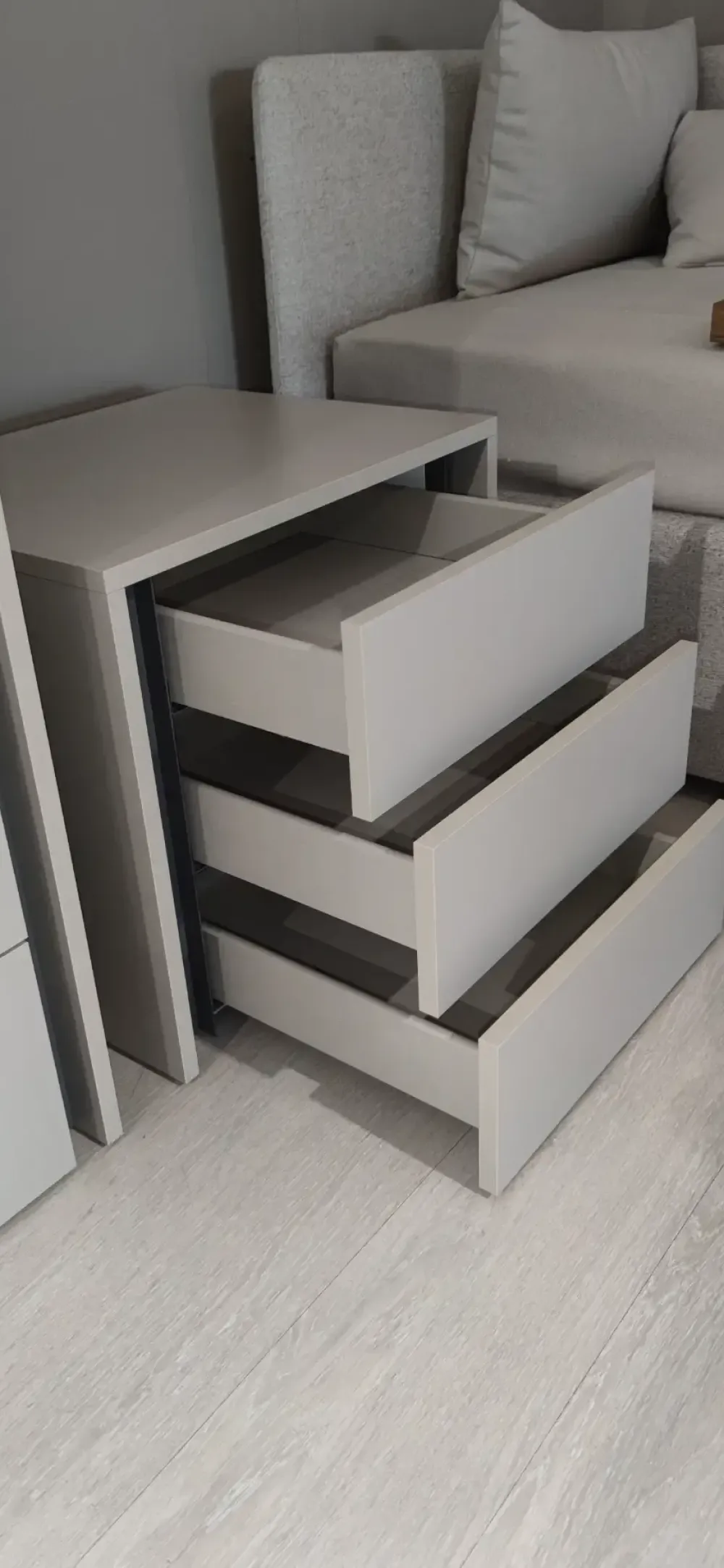 Colombini Casa Comodino Chic a marchio a prezzo riservato- Comodini