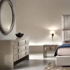 Comodino Como e comodini rivestiti  di scontato del 40% Comodini